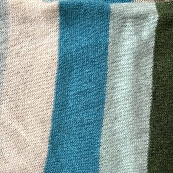 🌻 Old Navy lambs wool scarf EUC - Picture 4 of 7